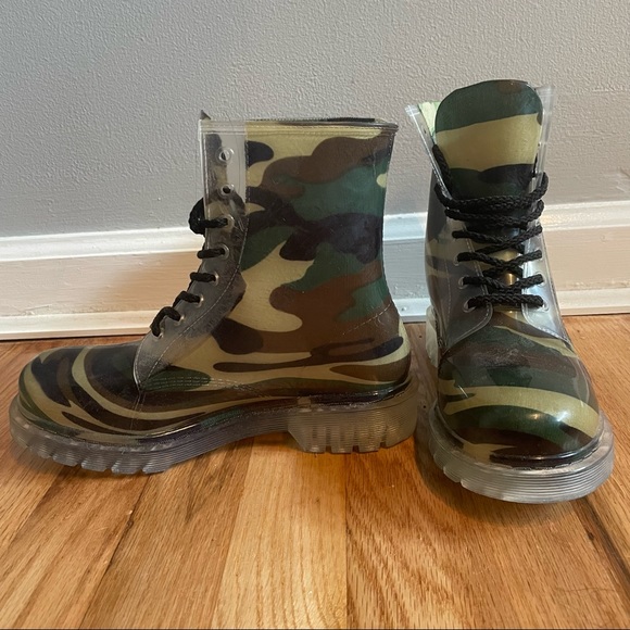 Dirty Laundry Camo rain boots - Picture 2 of 4